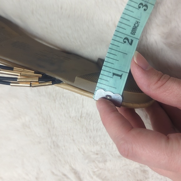 Stylish Beige and Black Sandals - Picture 4 of 5